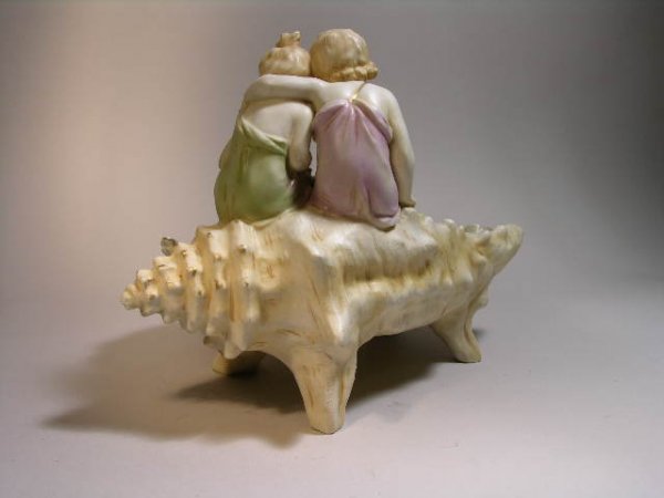 ROYAL VIENNA WAHLISS CENTERPIECE. - 3