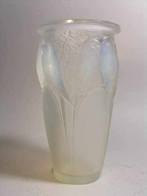 R. LALIQUE "CEYLAN" VASE.