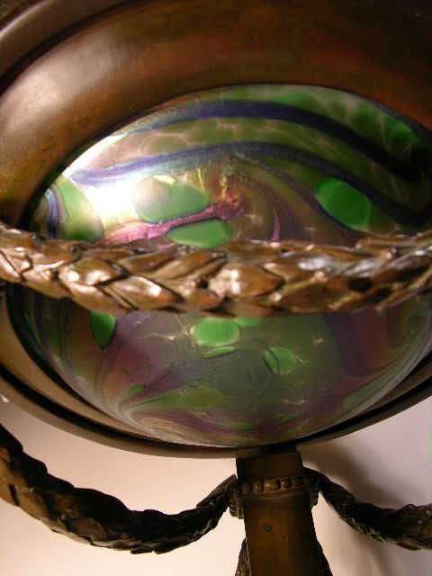 EXCEPTIONAL AND RARE BRONZE AND ART GLASS TABLE L - 5