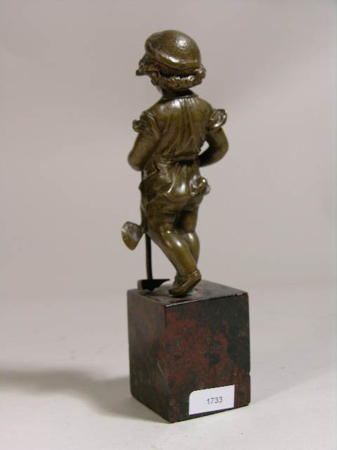 BRONZE FIGURE OF A YOUNG GIRL WITH HAMMER. - 2