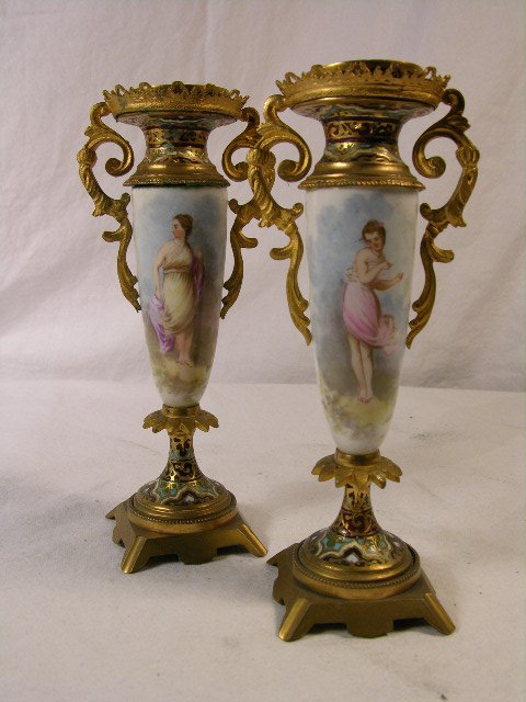 ANTIQUE PAIR OF HAND PAINTED PORCELAIN AND CHAMPL