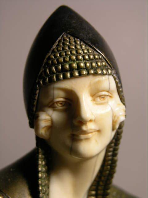 BRONZE-IVORY DH CHIPARUS FIGURINE "STARLIGHT". - 9