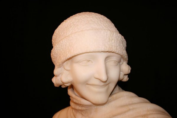 ANTIQUE CARVED ALABASTER SCULPTURE THIS ART D - 3
