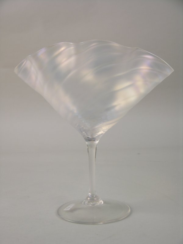 STEUBEN DISH IN CLEAR AND FROSTY GLASS.