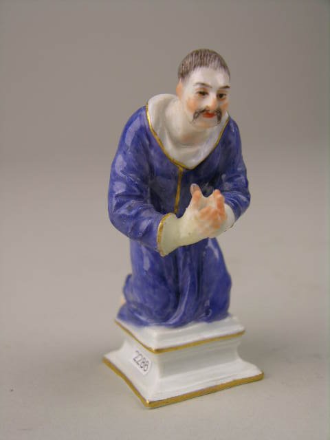 MEISSEN MINATURE FIGURE OF A MAN PRAYING.: A MEISSEN MINATURE FIGURE OF A MAN PRAYING. PROPERLY MARKED WITH THE MEISSEN CROSS SWORDS. 20 TH CENTURY. HEIGHT 2 5/8". Serial#/VIN: 1