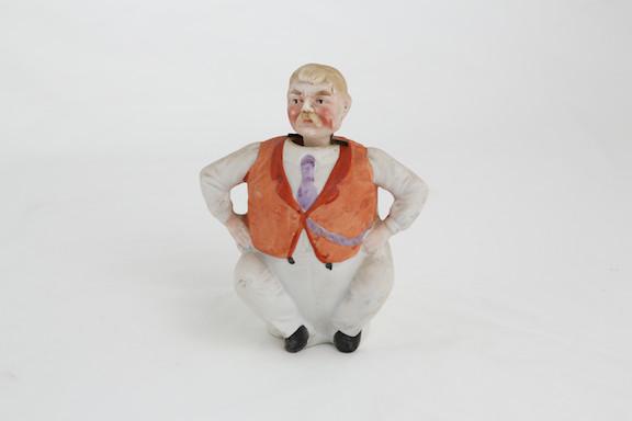 SHAFER AND VATER FIGURINE. (1 of 4)