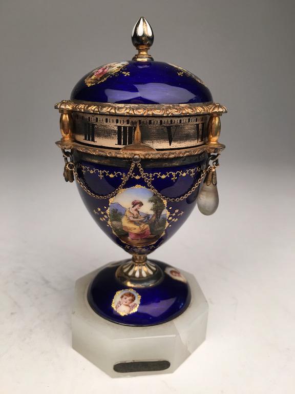 Annular minature enamelled clock. Colbalt blue (1 of 4)