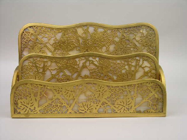TIFFANY STUDIOS GRAPEVINE LETTER RACK.: TIFFANY STUDIOS GRAPEVINE TWO DIVIDERS LETTER RACK WITH CAMEL COLOR GLASS. PROPERLY STAMPED "TIFFANY STUDIOS NEW YOUR 1008". LENGTH 10". HEIGHT 6 1/2". DEPTH 2 3/8". CIRCA 1920.