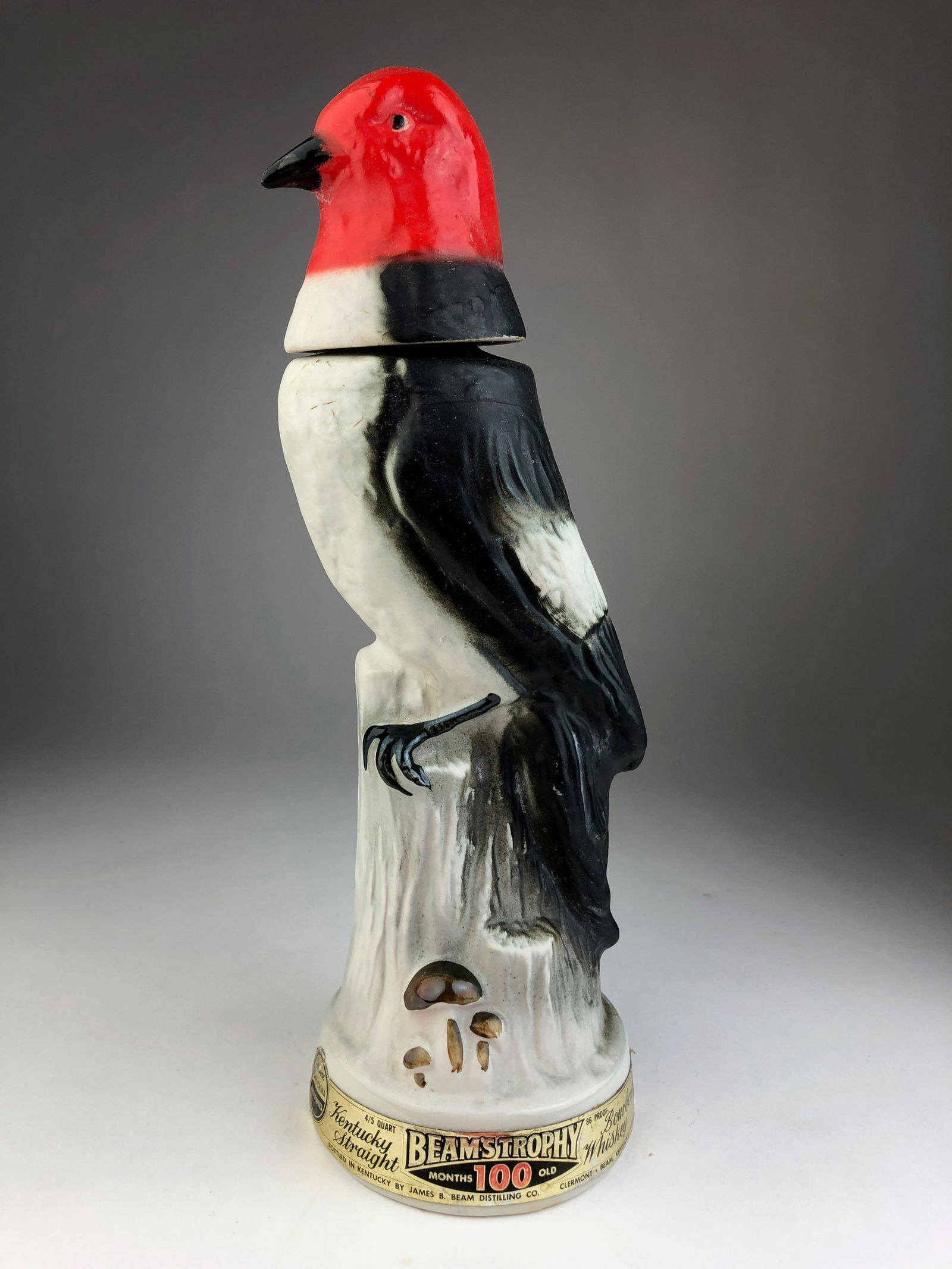 Jim Beam Red Robin decanter. (1 of 6)