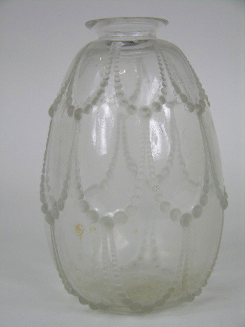 6: R. LALIQUE PERLES VASE. Dec 12 6: R. LALIQUE PERLES VASE. Dec 12