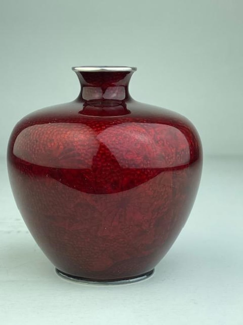 Japanese akasuke ginbari cloisonne pigeon red vase with silver mounts. (1 of 5)