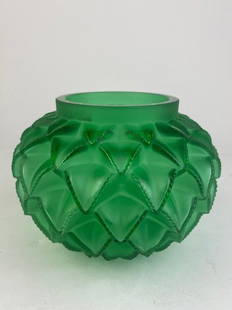 Lalique "Languedoc" crystal vase in green glass with the original Lalique box.: Lalique "Languedoc" crystal vase in green glass with the original Lalique box.Marked "Lalique France Y006".Height 5 inches.