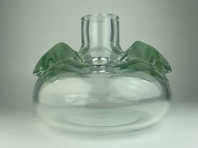 Lalique "Saghir" crystal vase. (1 of 7)