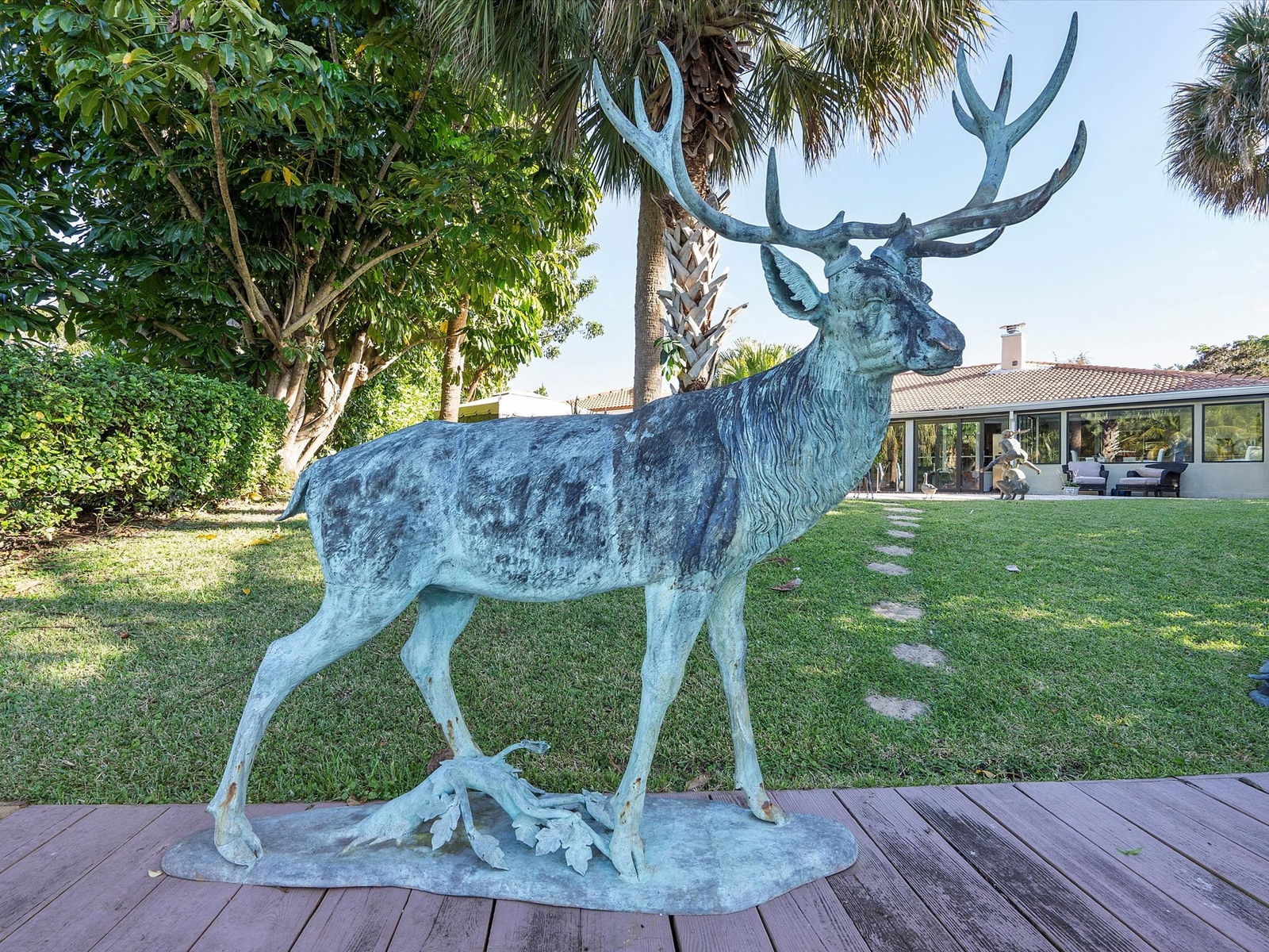 Monumental bronze elk, Height 96 inches. Length 94 inches. Depth 39 inches. (1 of 3)