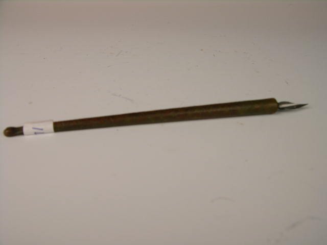 TIFFANY STUDIOS BRONZE INK PEN.: TIFFANY STUDIOS BRONZE INK PEN. OVERALL LENGTH 7 1/4". CIRCA 1920.