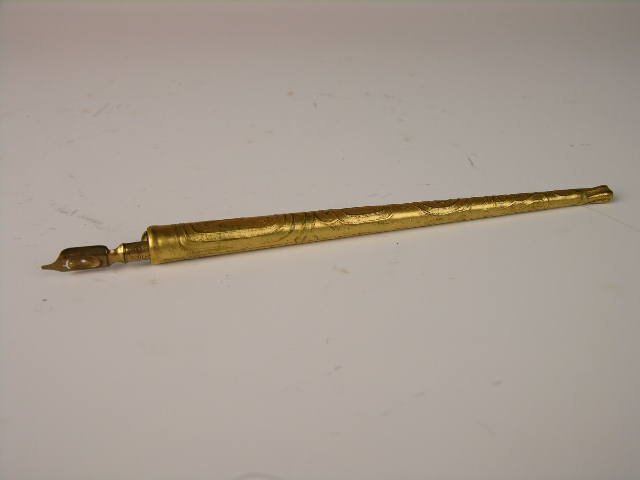TIFFANY STUDIOS BRONZE INK PEN.: TIFFANY STUDIOS BRONZE INK PEN. OVERALL LENGTH 7 1/4". CIRCA 1920.