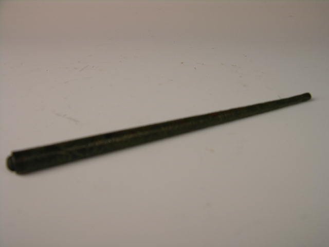 TIFFANY STUDIOS BRONZE INK PEN.: TIFFANY STUDIOS BRONZE INK PEN WITH ORIGINAL BOX. OVERALL LENGTH 7 1/4". CIRCA 1920.