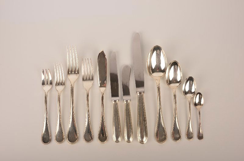 Christofle Sterling silver dinner service for six.: Christofle Sterling silver dinner service for six in the Perles pattern consisting of 72 total pieces.12 pieces per setting, each setting having a dinner, dessert. fish and butter knife. Dinner fork,