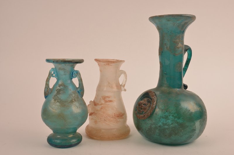 Three Paolo Rossi glass vases, two with attached: Three Paolo Rossi glass vases, two with attached labels. Tallest 9".