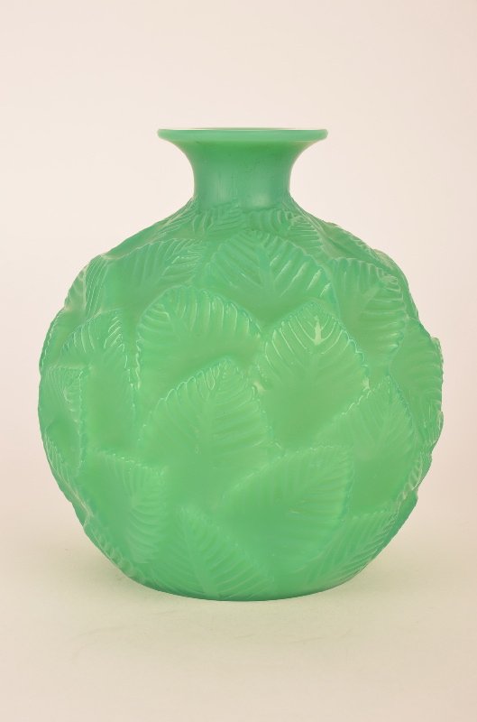 Rene Lalique "Ormeaux" vase in cased green glass. (1 of 1)