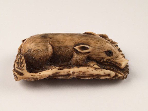 Carved Netsuke. (1 of 7)