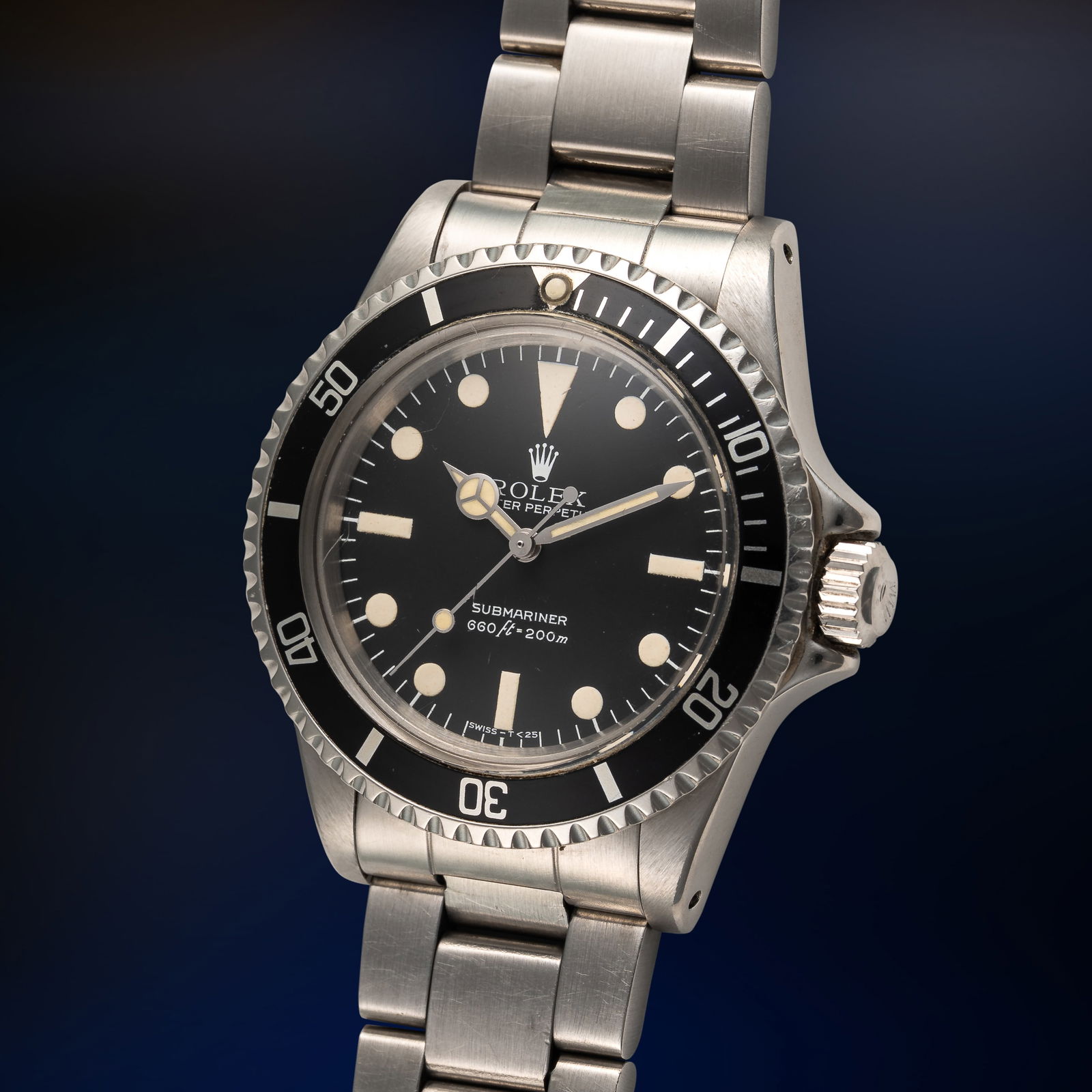 A GENTLEMAN'S SIZE STAINLESS STEEL ROLEX OYSTER PERPETUAL SUBMARINER BRACELET WATCH CIRCA 1979, REF. (1 of 9)