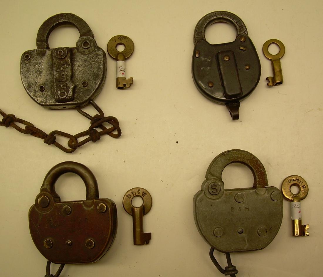 Railroad Locks & Keys (4) Erie, LV DL&W D&H (1 of 3)
