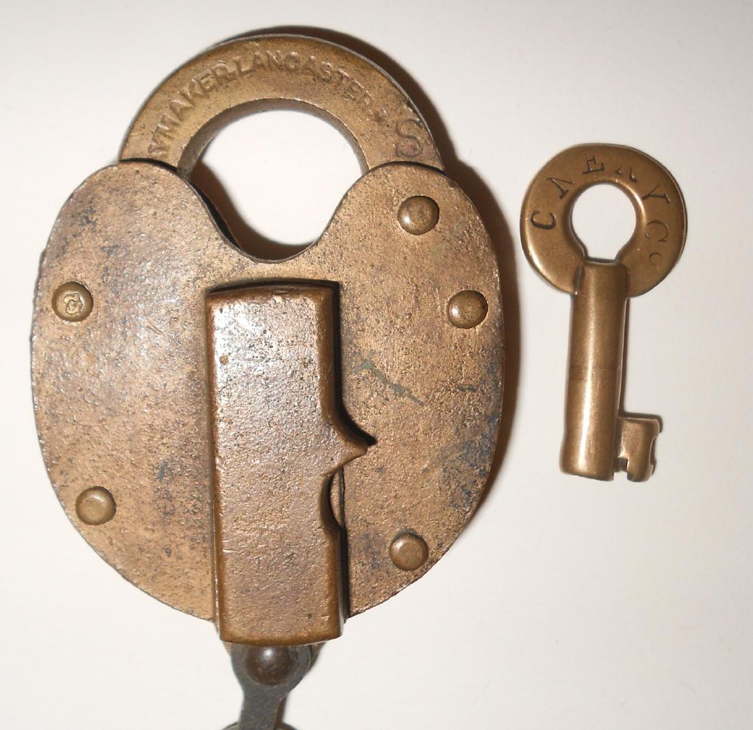 Central New England Railway Lock & Key (1 of 3)