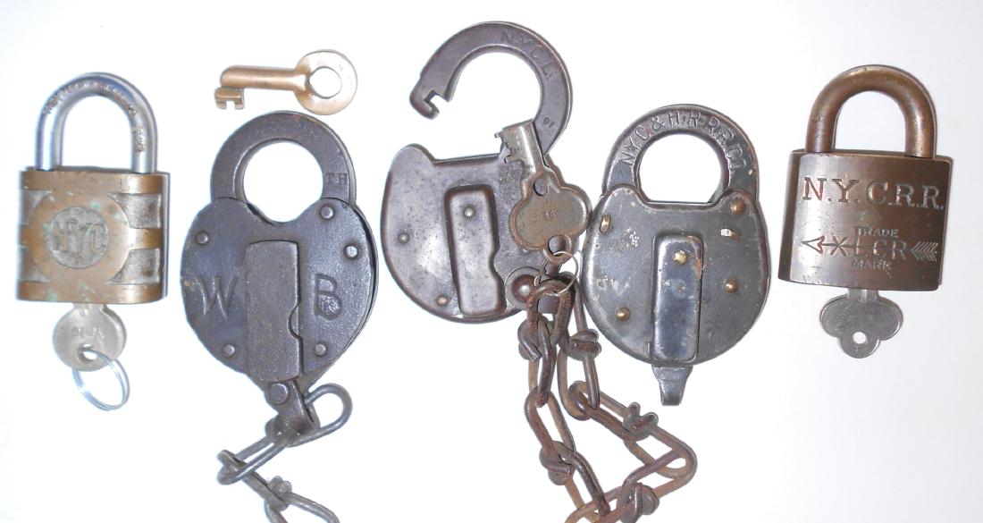 5 New York Central Locks 4 with Keys: A group of 5 New York Central marked locks with 4 operating keys. One telephone box lock has NYC&HRRR. Another NYCS lock key will trip this lock too.