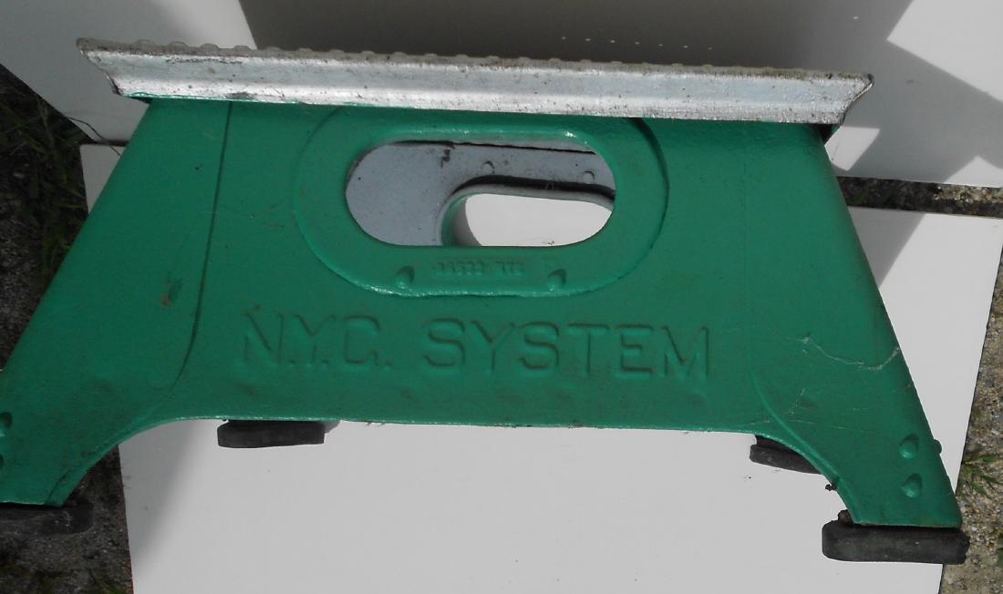 New York Central System Steel Step Box (1 of 4)