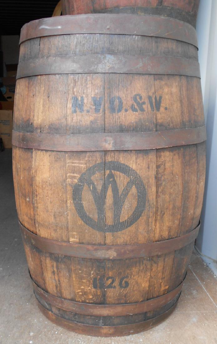 * NY Ontario & Western Railroad Wooden Barrel (1 of 5)