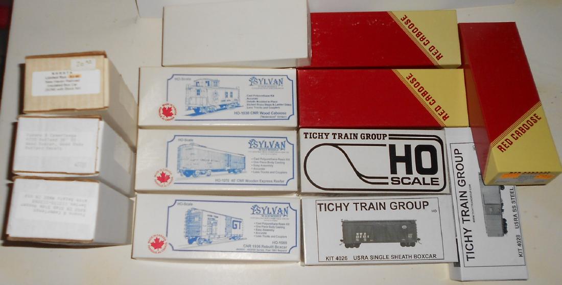 HO 13 Quality Freight Kits (1 of 2)