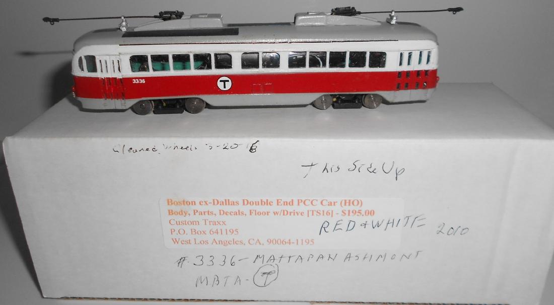 HO Custom Traxx Boston Trolley Double End PCC Red (1 of 6)