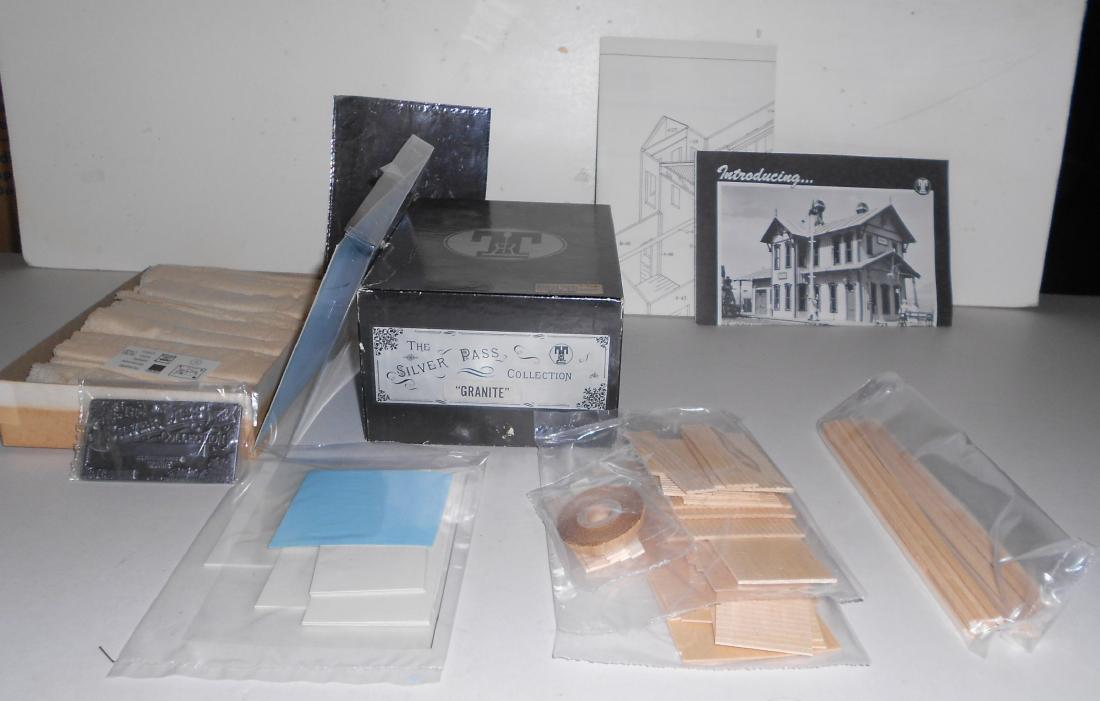 HO Timberline "Granite" Wooden Structure Kit (1 of 3)