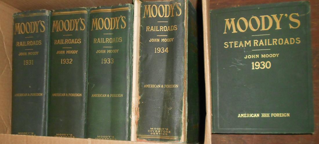 5 Moody's Railroad Manuals 1930-1934 (1 of 3)