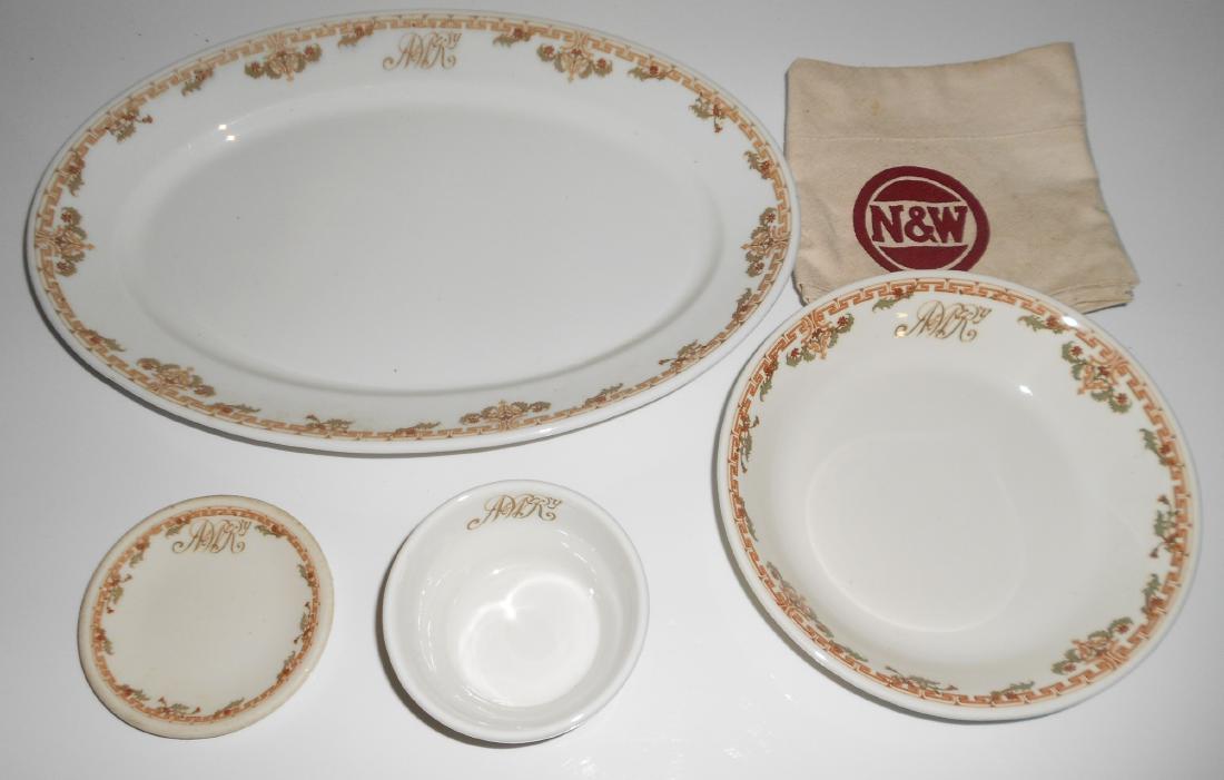 Norfolk & Western Cavalier China (4) (1 of 4)