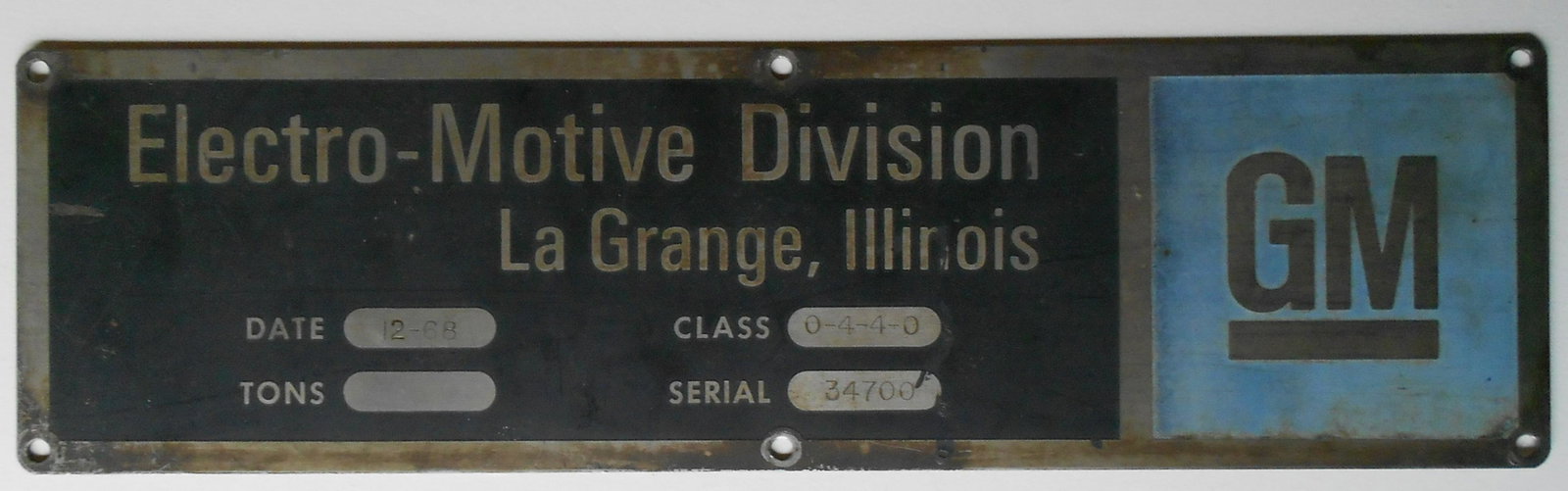 EMD Builder's Plate PC/B&M GP40 #34700: A General Motors (Electro Motive Division) diesel locomotive builder's plate built for the Penn Central as their #3236 then Conrail 3236 then to the Boston & Maine as #340. It has a build date of 12-6