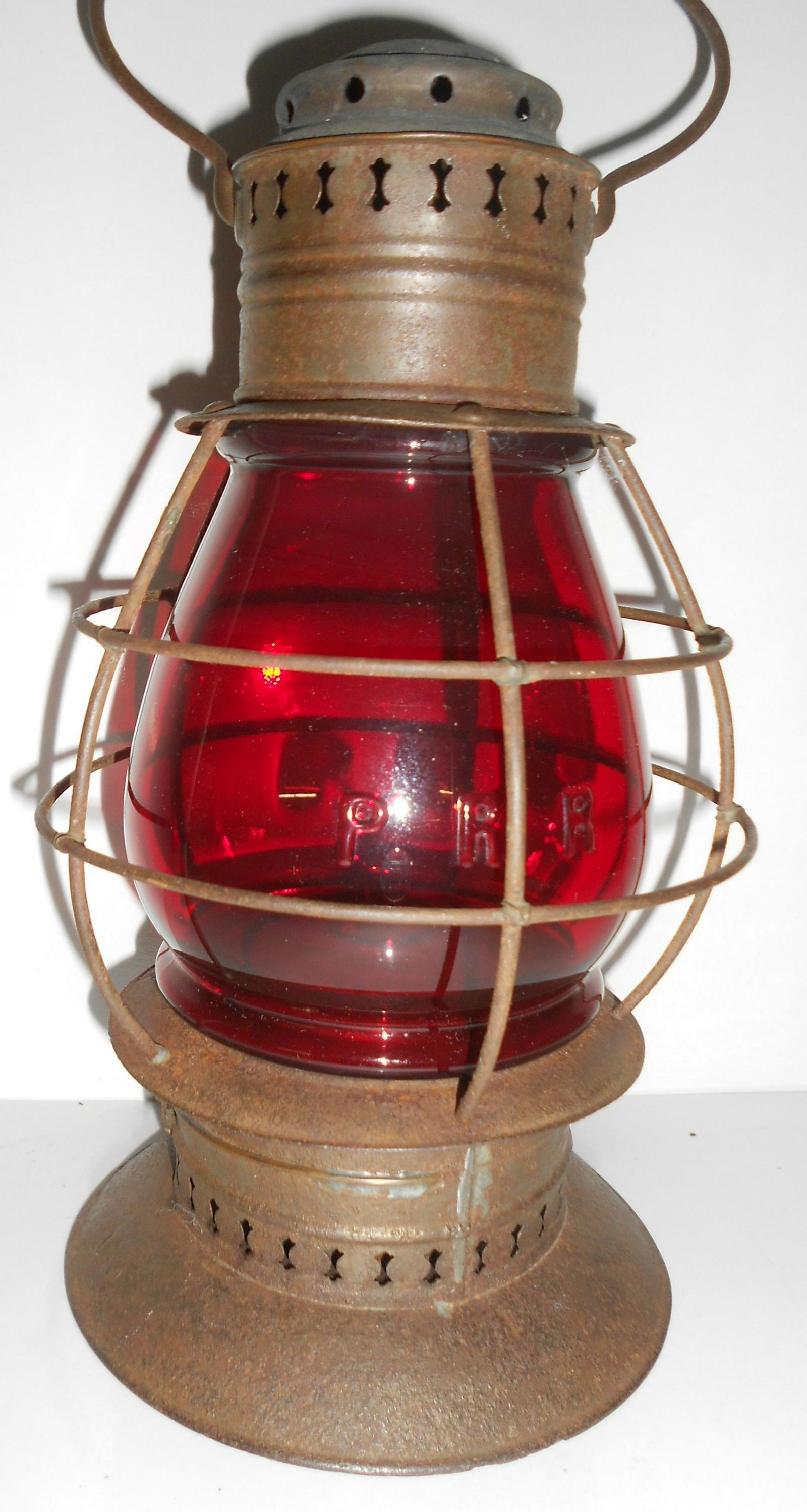 For Auction Pennsylvania Railroad Kelly Red Fixed Globe Lantern (265