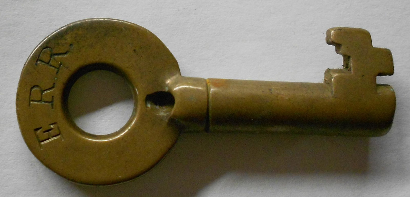 Erie Railroad nice Bohannan Switch Key: A very nice single ring Bohannan key stamped ERR on one side and Bohannan info and an "S" for switch on the reverse. It's the larger size ERR letting. It is definitely an Erie and not an Eastern becau