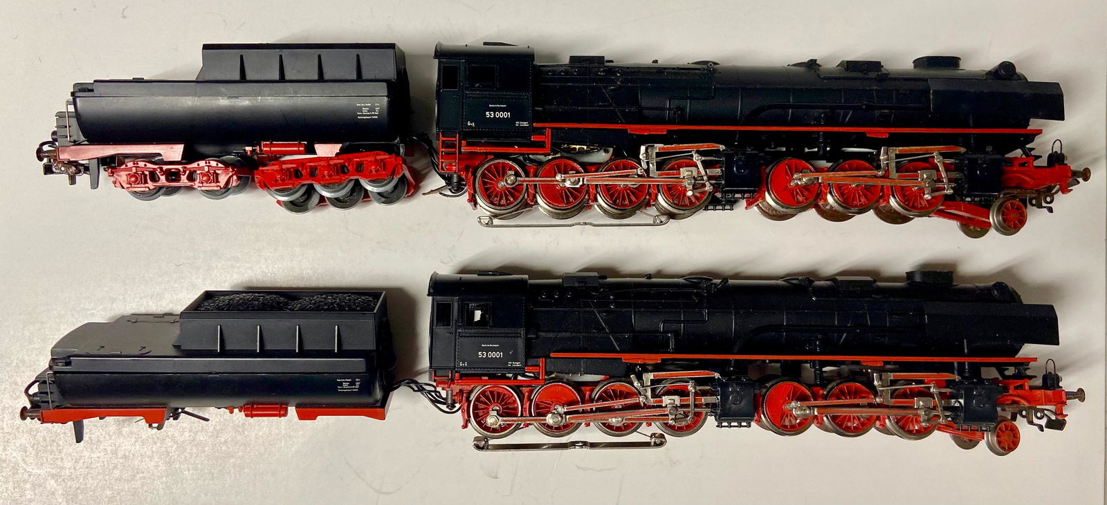 Marklin HO Locos,2-6-8-0 w/tender (1 of 9)