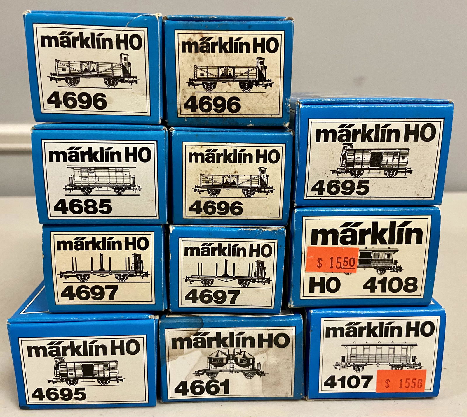 11 Marklin HO Cars, in boxes (1 of 4)