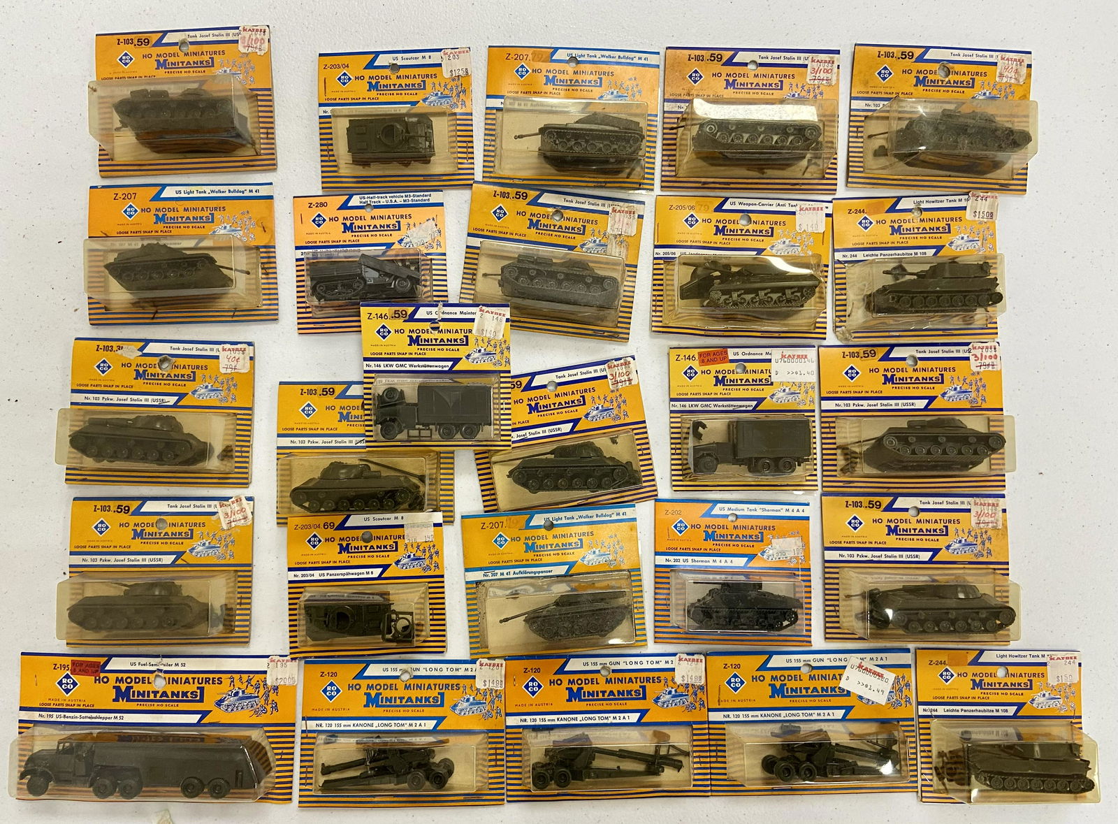 26 Roco HO Military Model Miniatures (1 of 3)