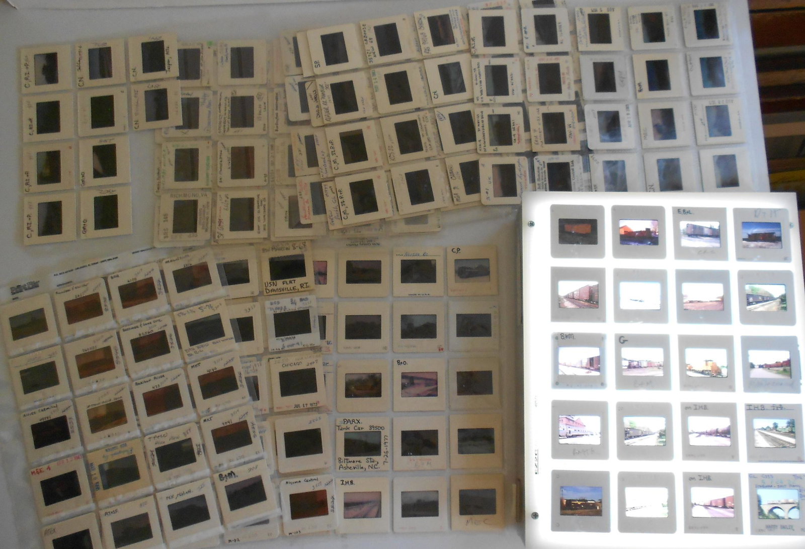 230 Railroad Rolling Stock color slides (1 of 4)