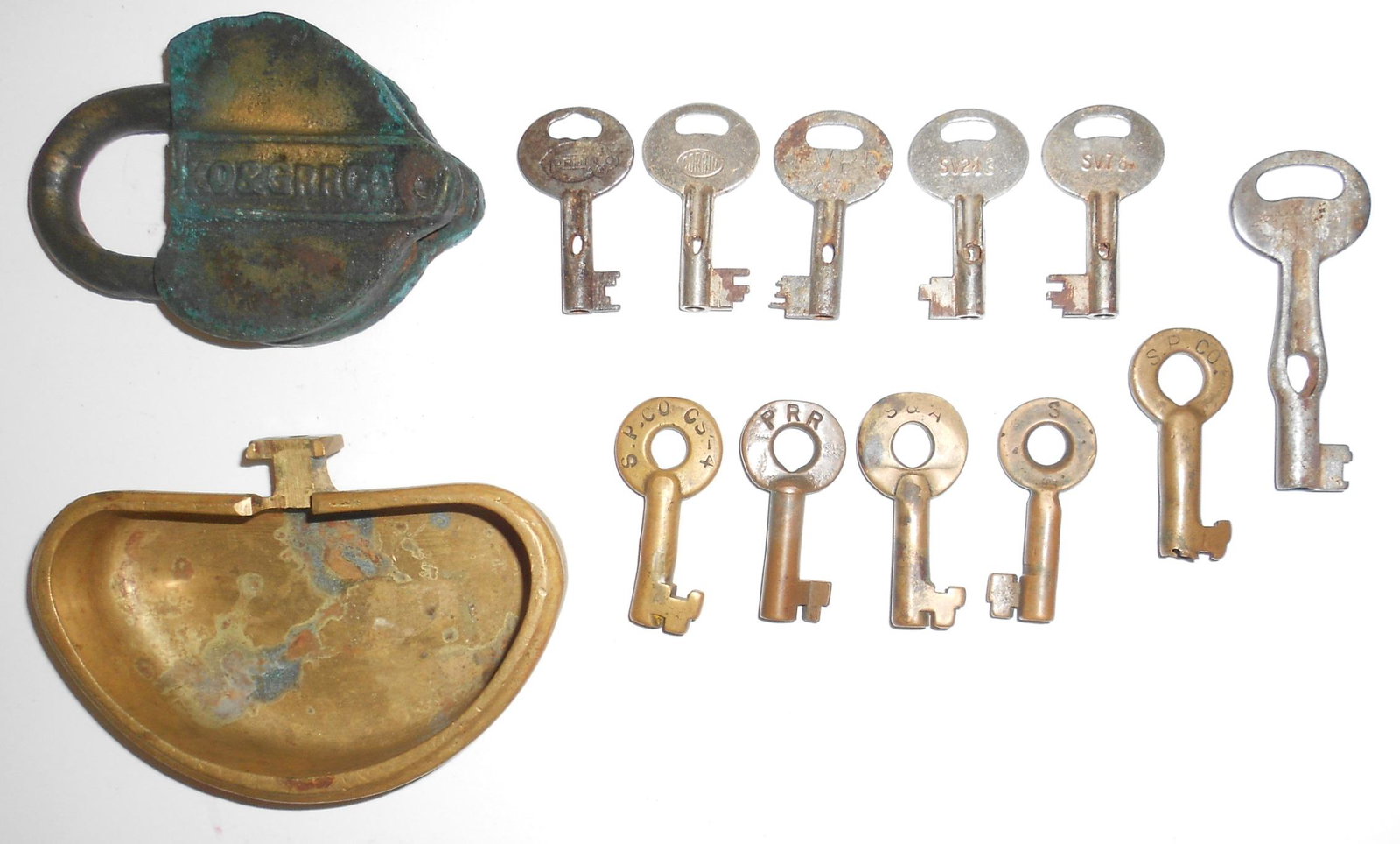 Locks & Keys with issues (1 of 6)