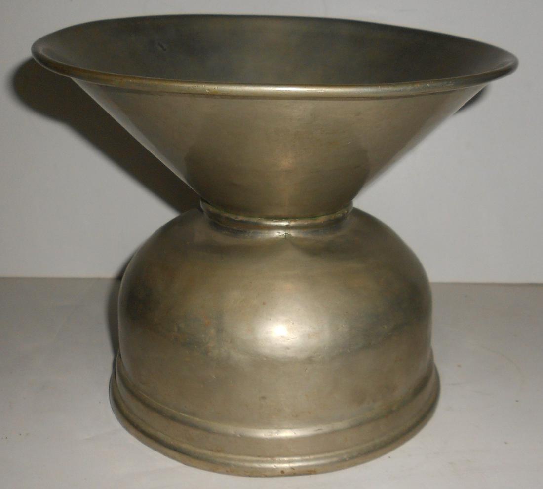 Pullman Spittoon - Nickel Plated Brass heavy base (1 of 4)