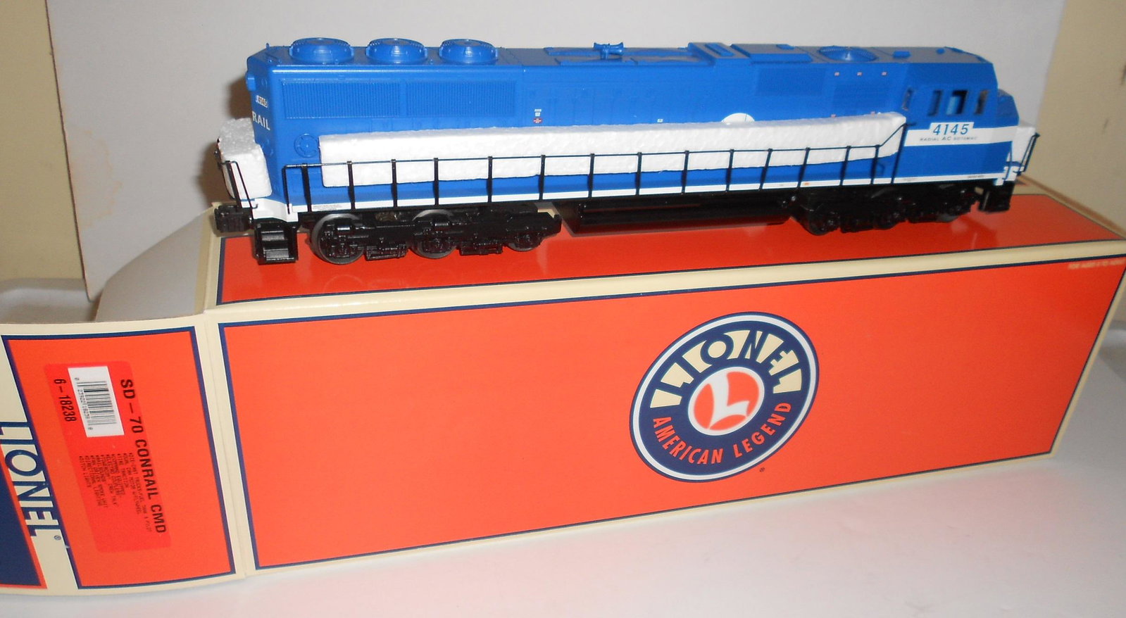 Lionel 027 Conrail Quality SD-70 6-18238 #4145: Lionel 027 diesel locomotive 6-18238 - Conrail SD-70 with lots of features. Seems unused with original plastic wrap but no paperwork. Features include: Die cast trucks & fuel tank (it's heavy), dual c