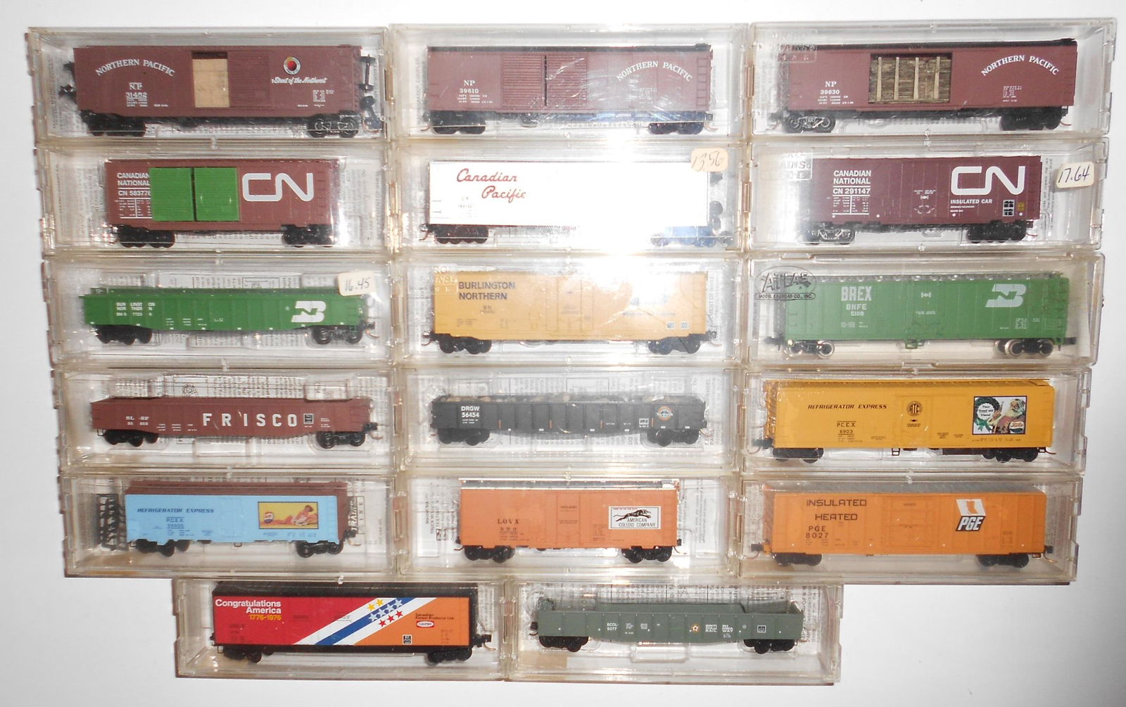 N Scale 17 Micro Trains Northwest & Canada (1 of 3)