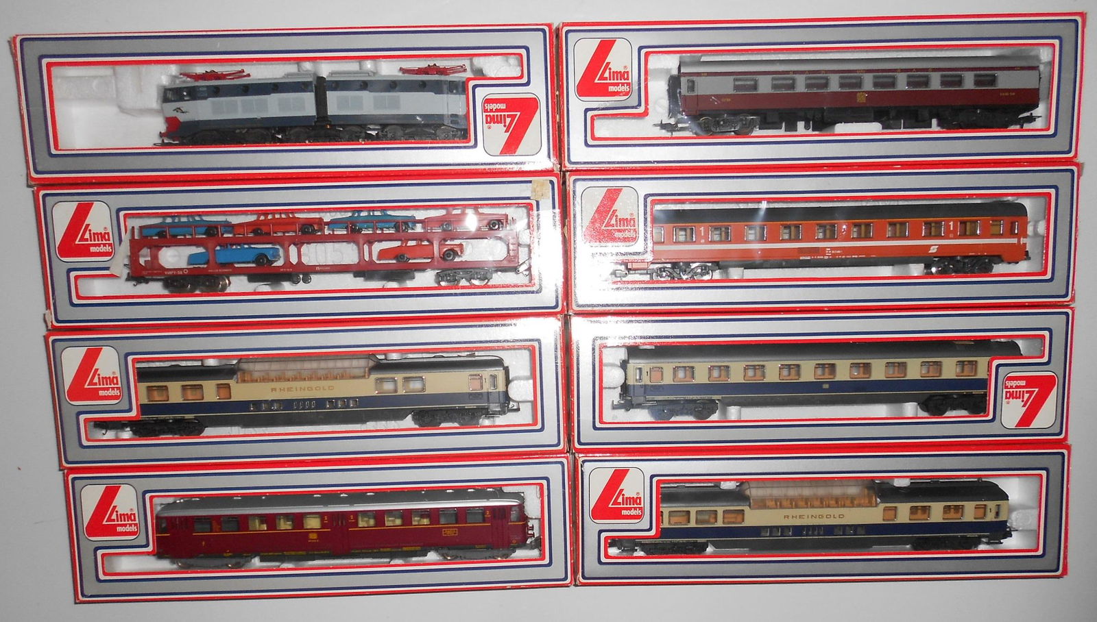 HO Scale - 8 Lima: Loco,  6 Passenger & Car Transport (1 of 2)