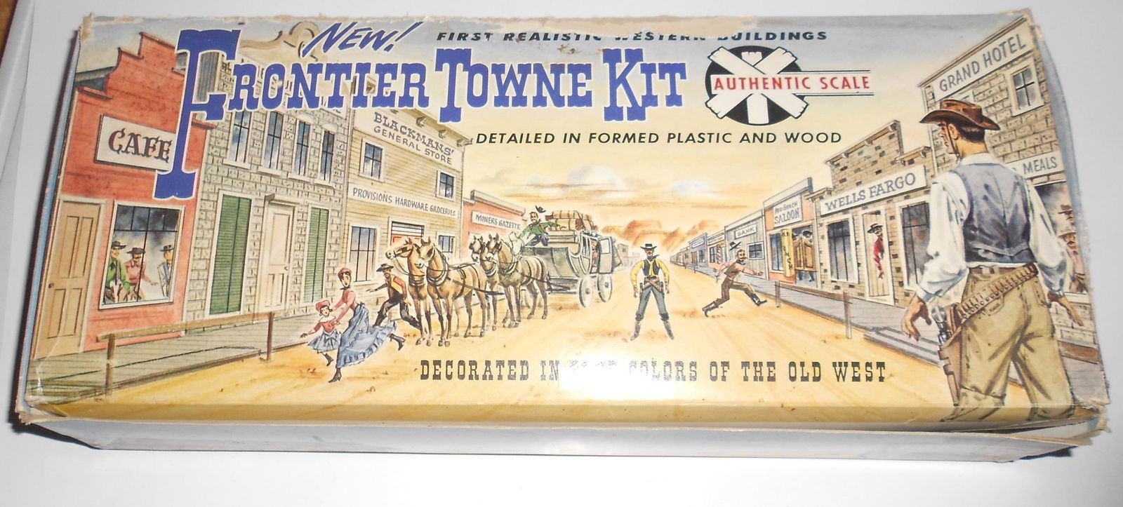 Frontier Towne Plastic HO Kit - old (1 of 3)