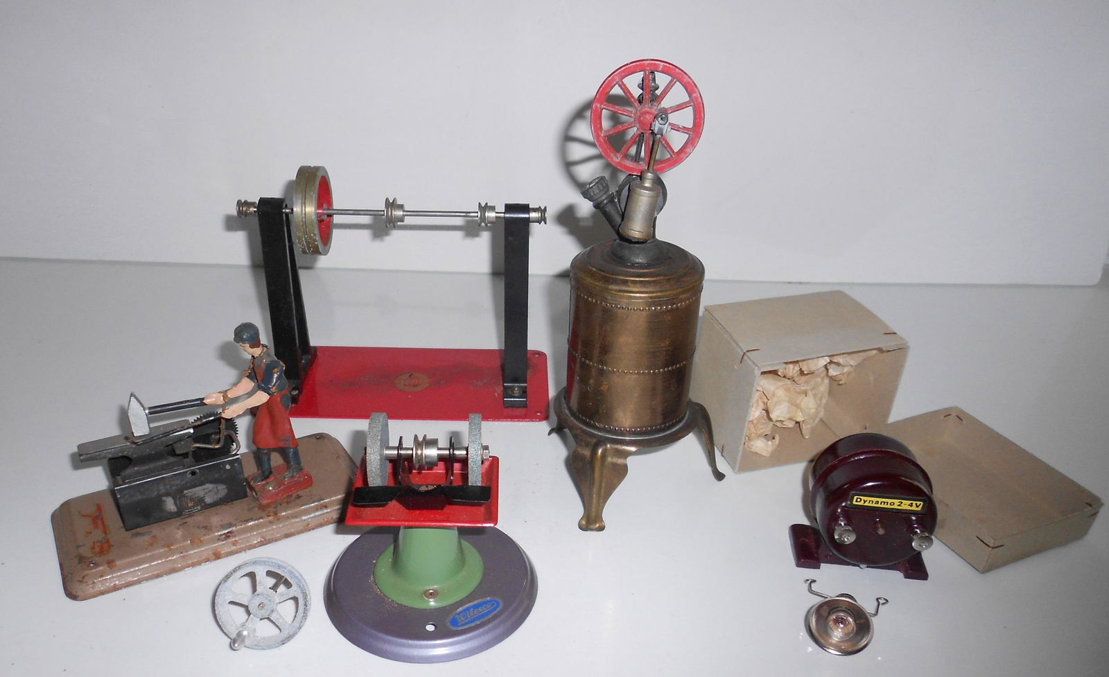 5 Toys: Wilesco, Merit, Dynamo, blacksmith (1 of 3)